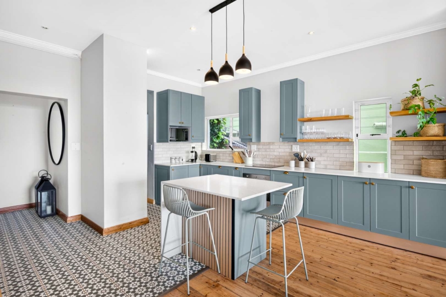 2 Bedroom Property for Sale in Green Point Western Cape